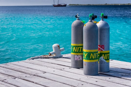 Nitrox bottles diving
